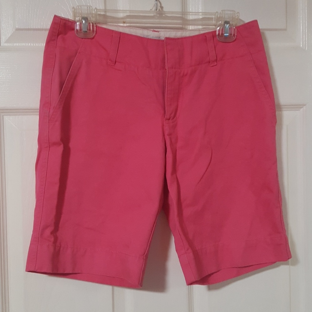 🦈Pink Bermunda shorts